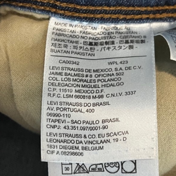 Levis 512 Womens Blue Denim Perfectly Slimming Cow Print Pocket Jeans Size 10L - Picture 7 of 12